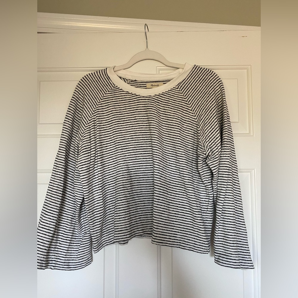 Madewell lightweight sweater. Black stripe. Size medium.